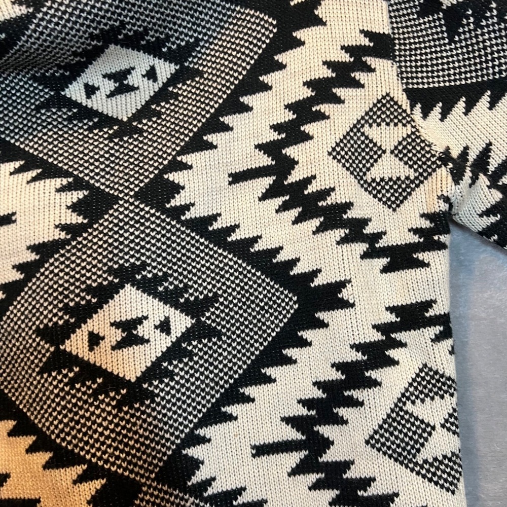 ii Sisters Boho Southwestern  Waterfall Cardigan‎ Women's S/M Black & Cream - Picture 4 of 9